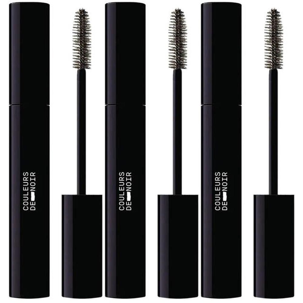 Quatre tubes de mascara noirs avec brosses. Le texte "COULEURS DE NOIR" est visible sur chaque tube.