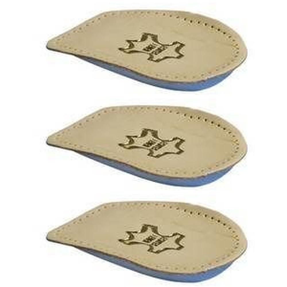 Drie beige hielkussens met blauwe randen. Bovenkant met logo en perforaties.