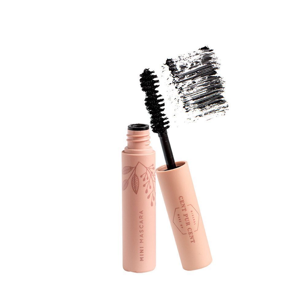 Open mini mascara tube met borstel en zwarte mascara veeg. De tekst "CENT PUR CENT" staat op de tube.