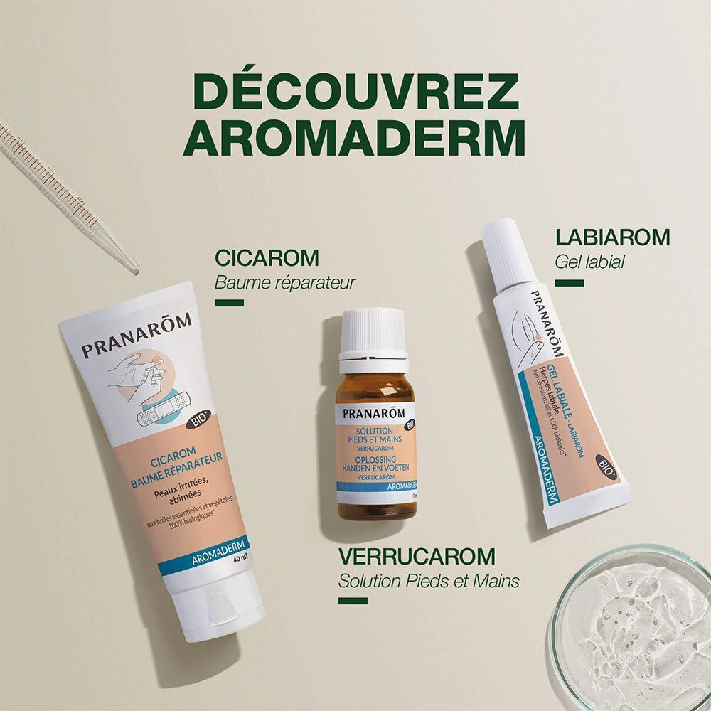 Trois produits : Baume Cicarom, Solution Verrucarom, Gel Labiarom. Tous avec le label Aromaderm.
