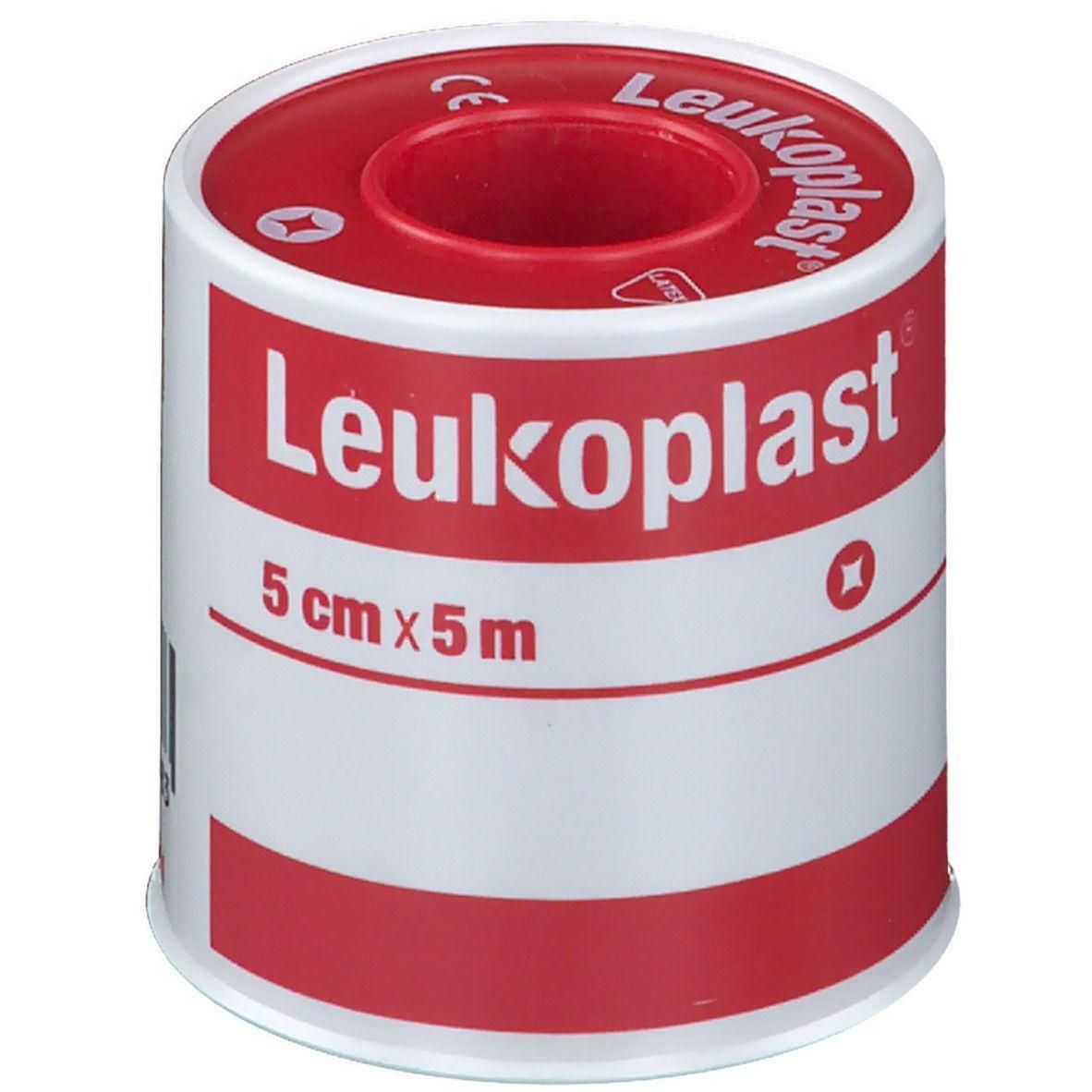 Rouleau de sparadrap Leukoplast®. Blanc et rouge. Dimensions : 5 cm x 5 m. Marque Leukoplast®.