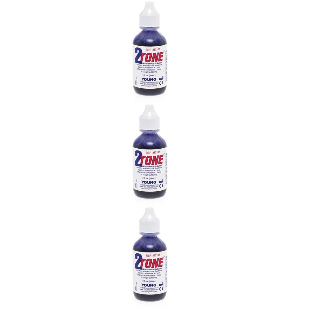 Trois flacons de liquide bleu, étiquette "2Tone" et "YOUNG".