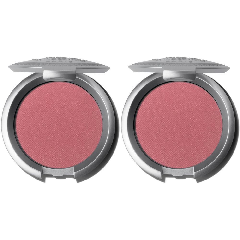 Deux boîtiers ouverts de poudre blush rose.