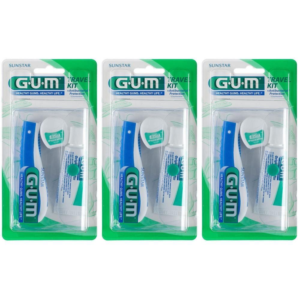 Trois kits de voyage GUM Original White sous blister. Chaque kit contient une brosse à dents, du dentifrice et du fil dentaire.
