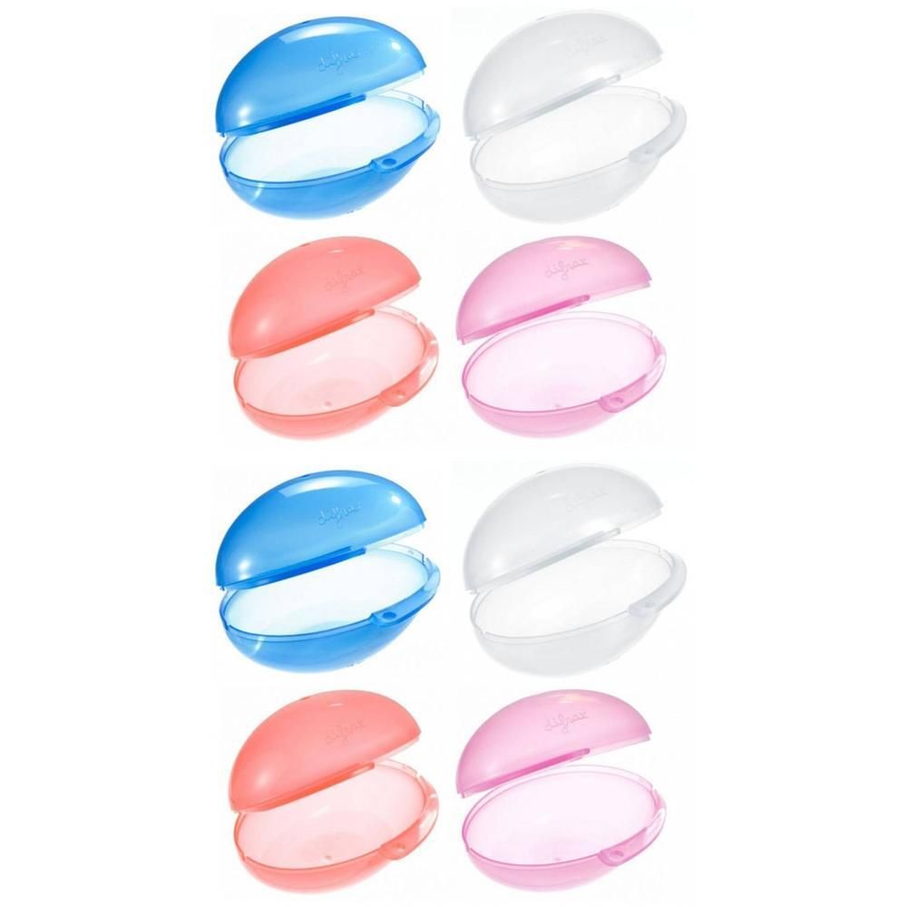 Acht ovale bakjes met deksel, vier blauw, twee koraalrood, twee transparant.