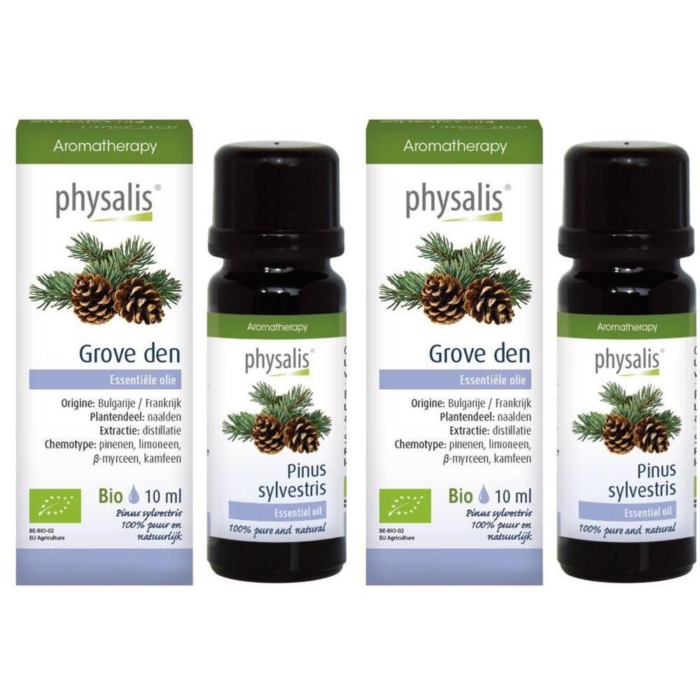 Twee flessen Physalis Grove Den biologische etherische olie. Donkere glazen flesjes met etiketten met dennenappels en naalden.
