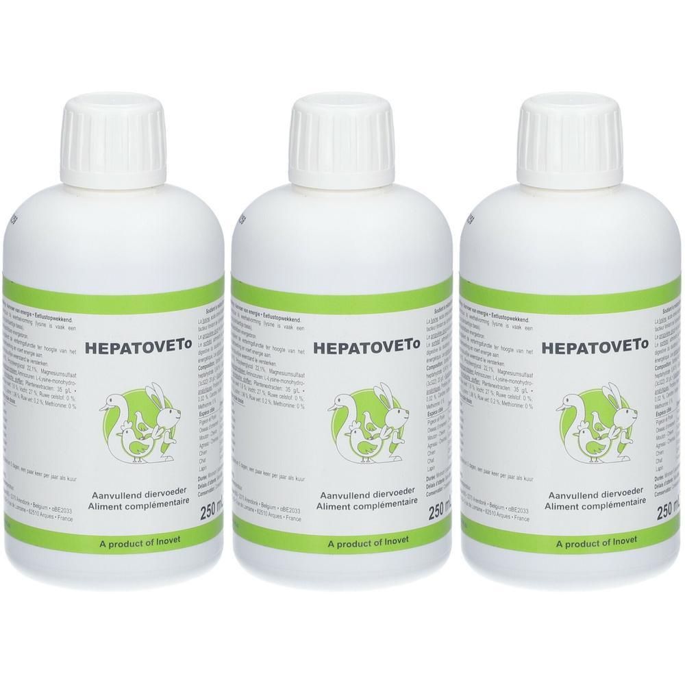 Drie witte flessen met Hepatoveto-etiket en groene band. Elke fles bevat 250 ml.