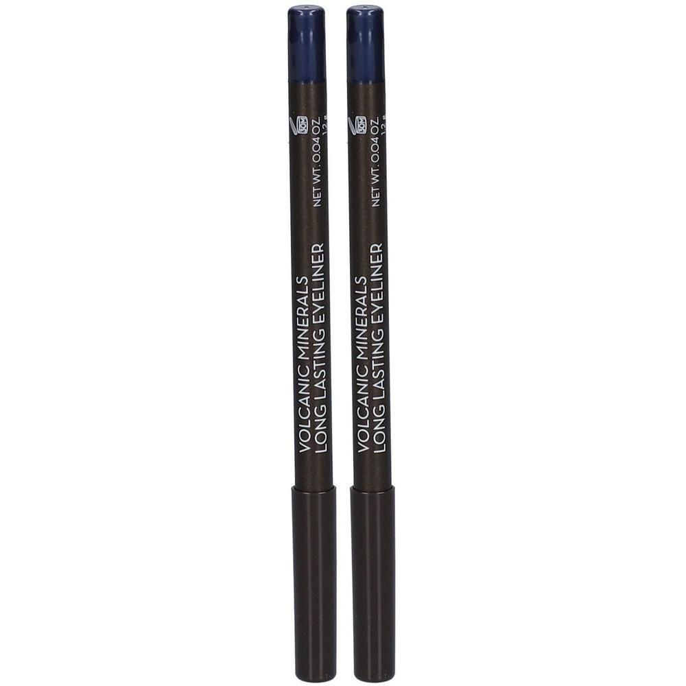 Deux crayons eye-liner brun foncé avec capuchons bleus. Texte : Volcanic Minerals Long Lasting Eyeliner.