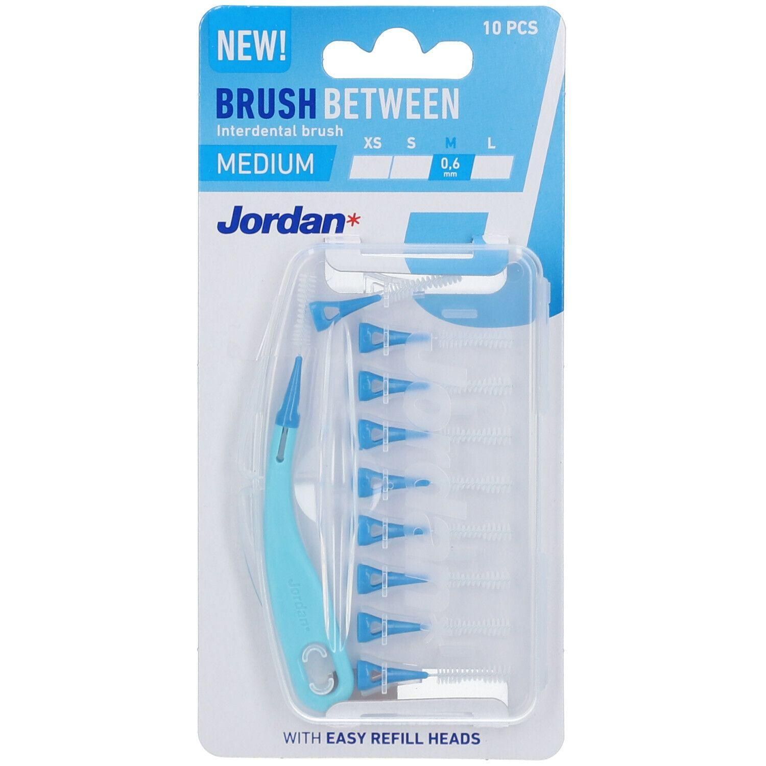Jordan Interdentale borstel Medium, 10 stuks in blisterverpakking. Borstel met blauw handvat en 9 reservekopjes.