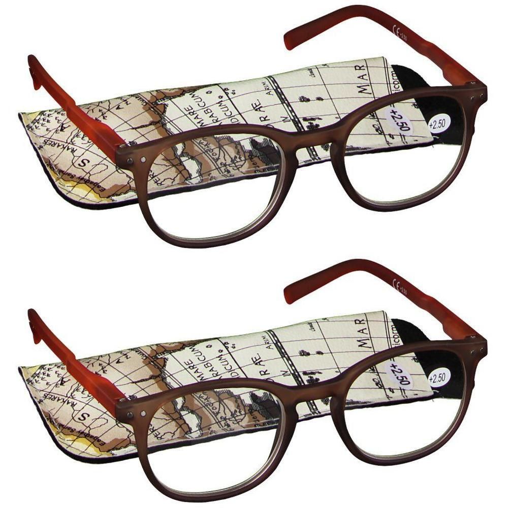 Deux paires de lunettes de lecture à monture marron et branches rouges, chacune avec un étui à motif carte.