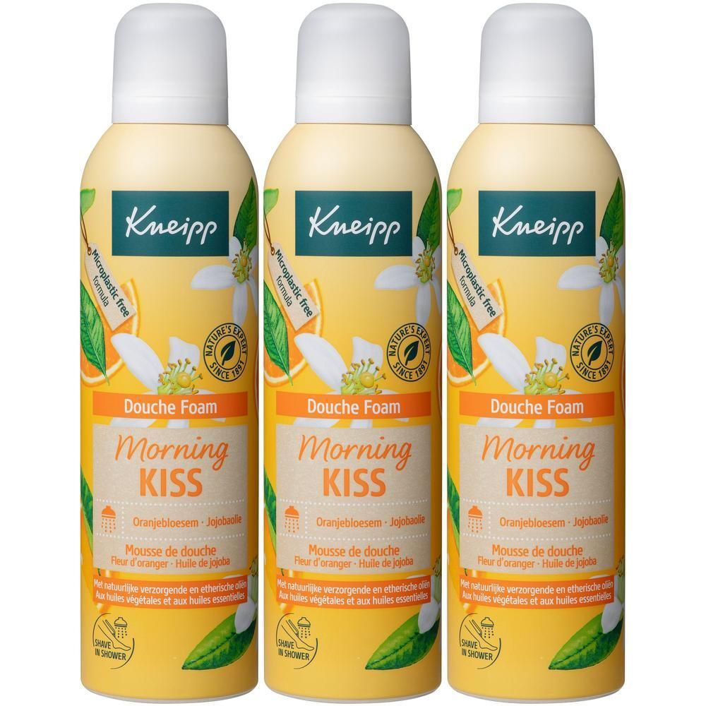 Trois flacons de mousse de douche Kneipp Morning Kiss à la fleur d'oranger et à l'huile de jojoba.