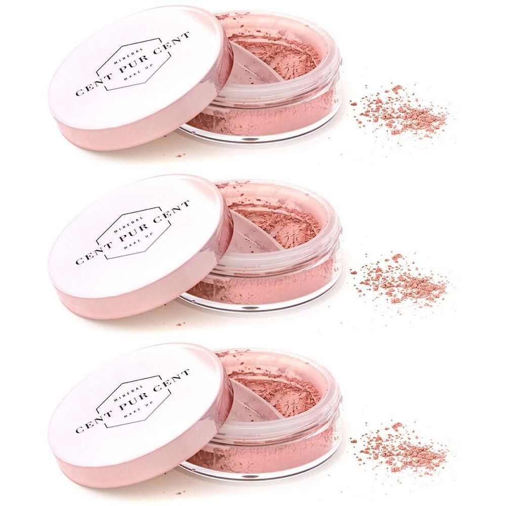 Drie open potjes met roze minerale poeder blush, deksels met logo.