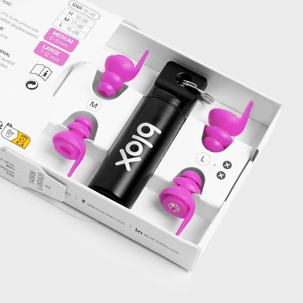 Blox Music oordopjes set met drie paar roze oordopjes (M en L), zwart opbergdoosje en instructies.