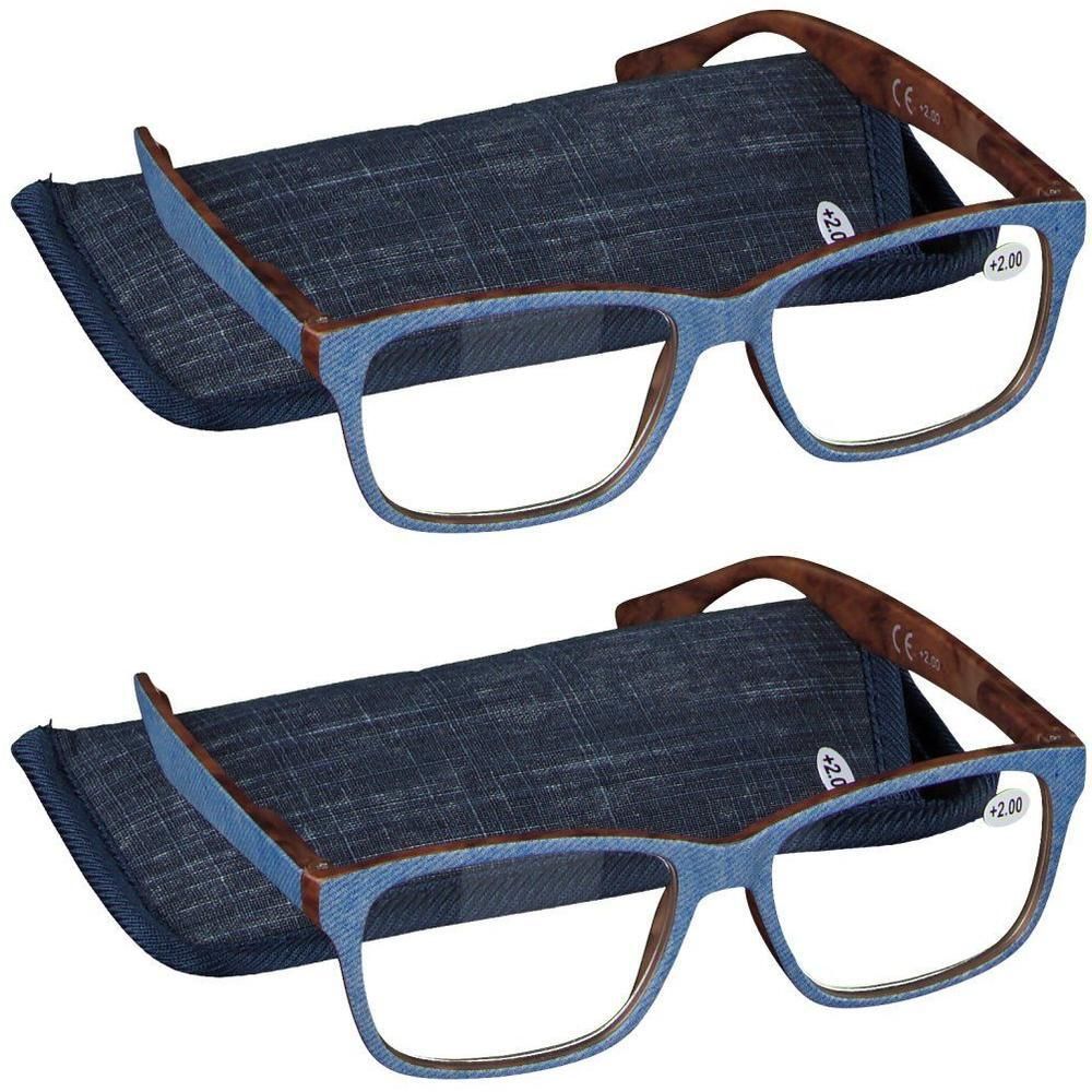 Twee leesbrillen met blauw denim montuur en pootjes met houtlook, elk met etui.