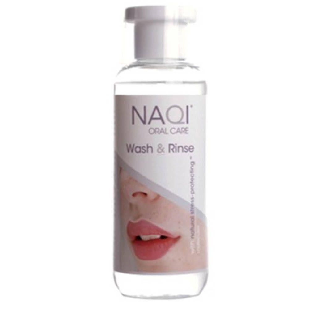 Naqi Oral Care Wash & Rinse bain de bouche dans une bouteille transparente avec bouchon blanc.