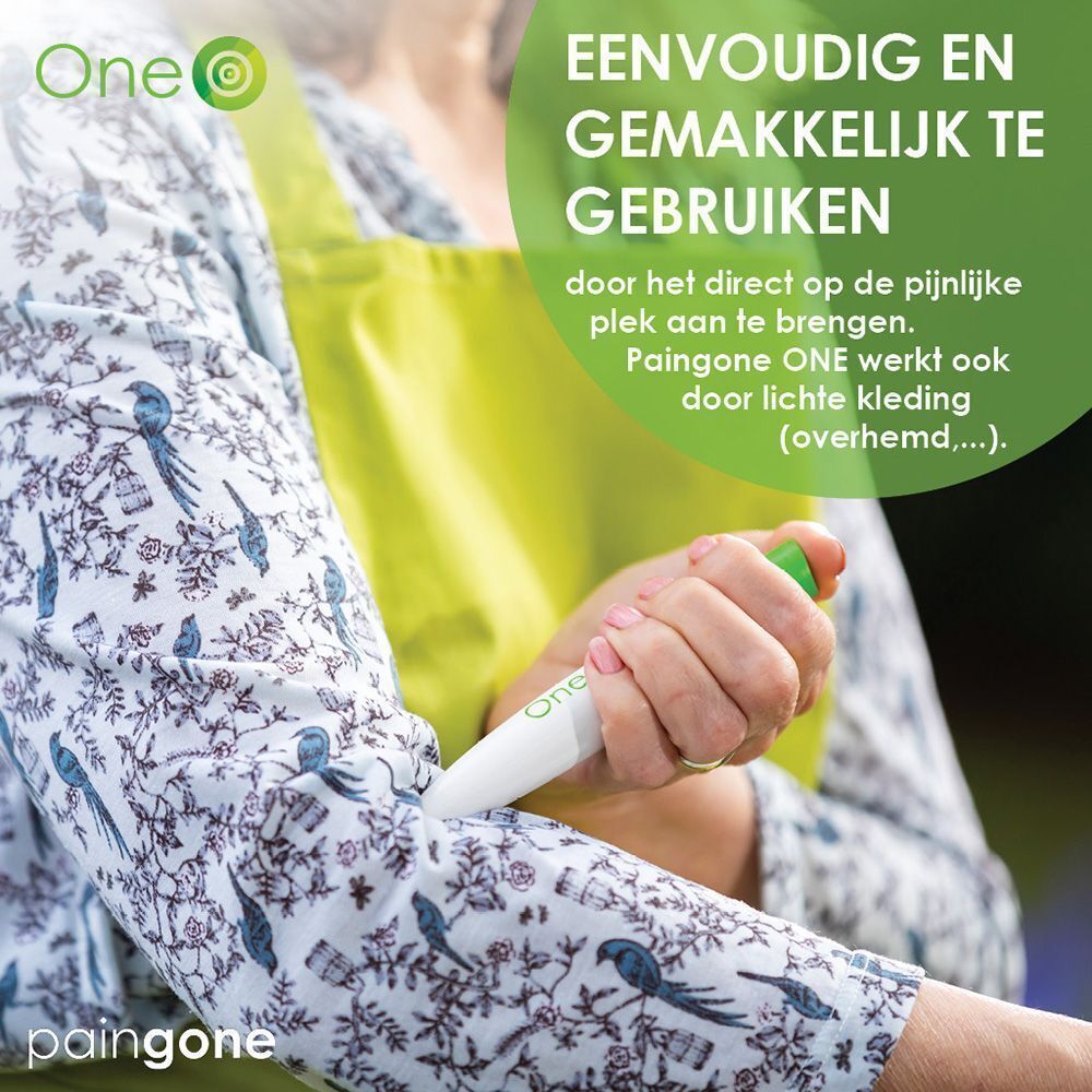 Paingone One TENS pen aangebracht op de arm.