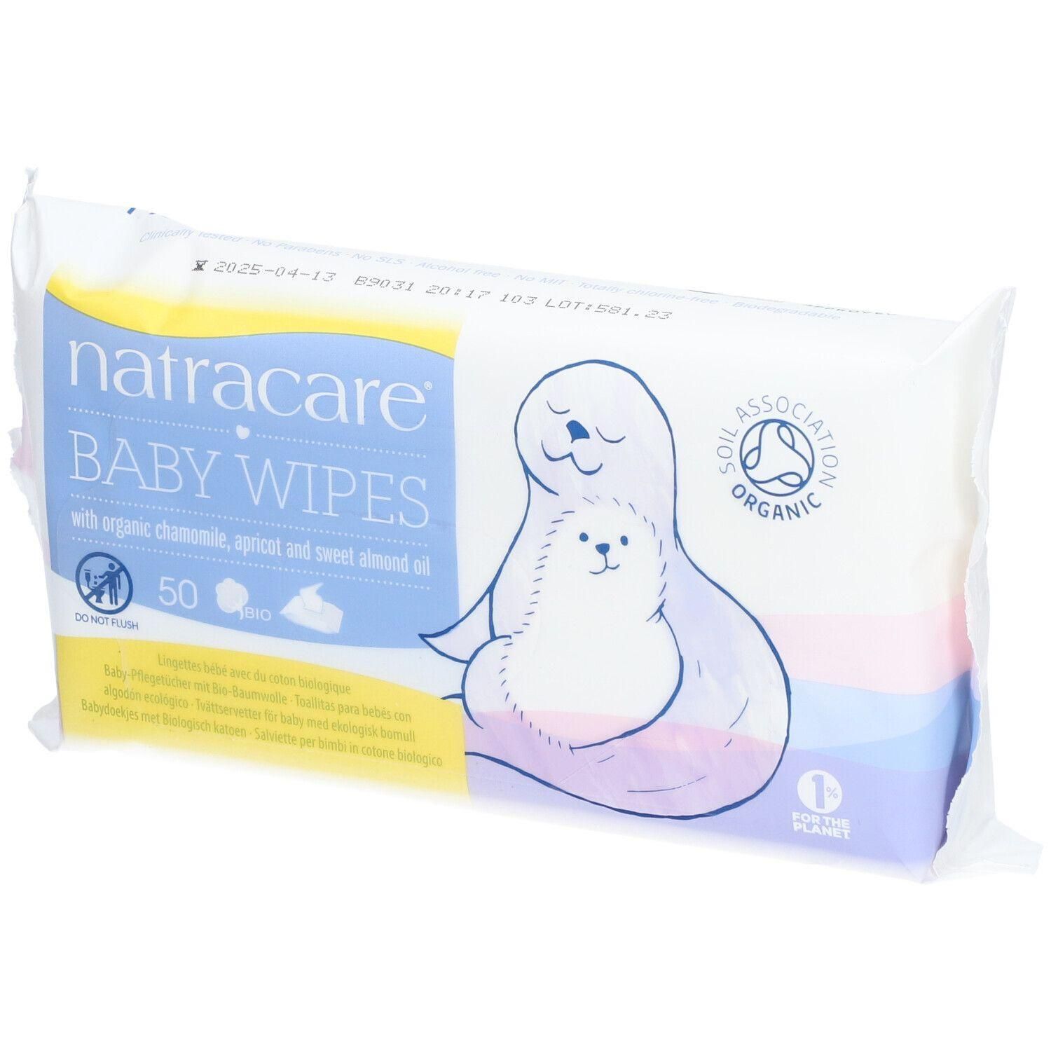 Paquet de 50 lingettes bébé Natracare, avec camomille bio, abricot et huile d'amande douce.