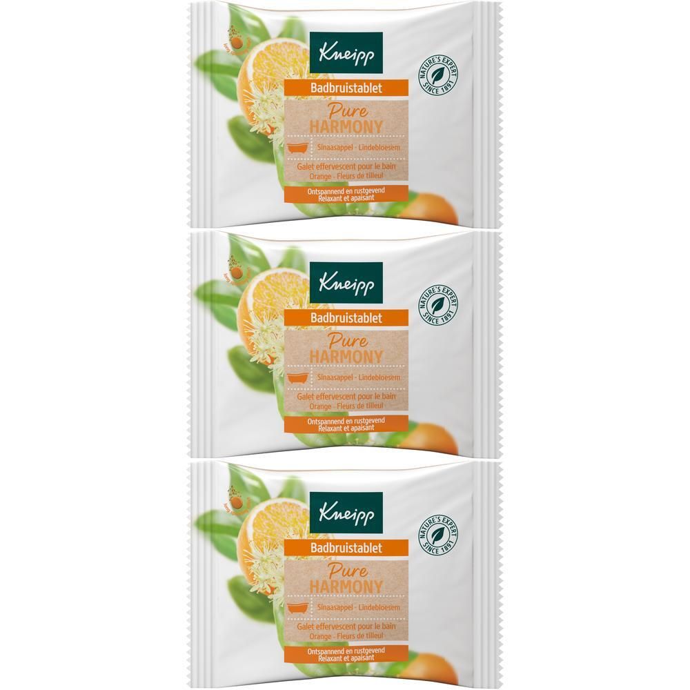 Drie Kneipp bruistabletten voor bad met sinaasappelgeur. Elke tablet is individueel verpakt.