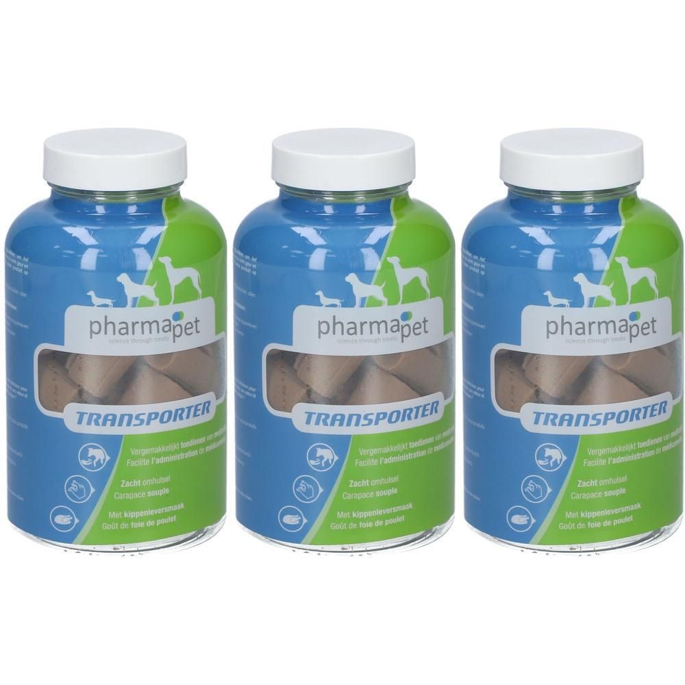 Drie Pharma Pet Transporter potten met hondenlekkernijen. Blauwe en groene etiketten met hondensilhouetten.
