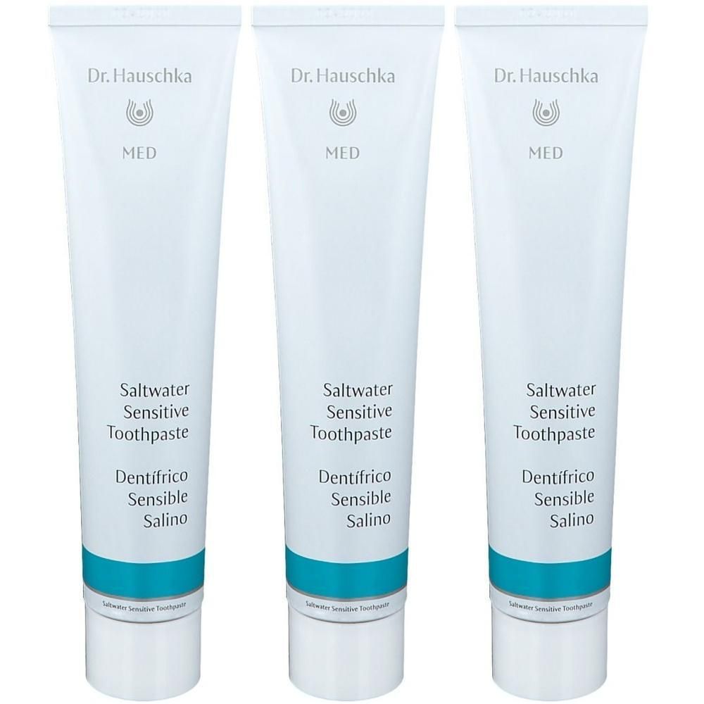 Drie tubes Dr. Hauschka MED Zoutwater Sensitiv Tandpasta. Witte tubes met turquoise band.