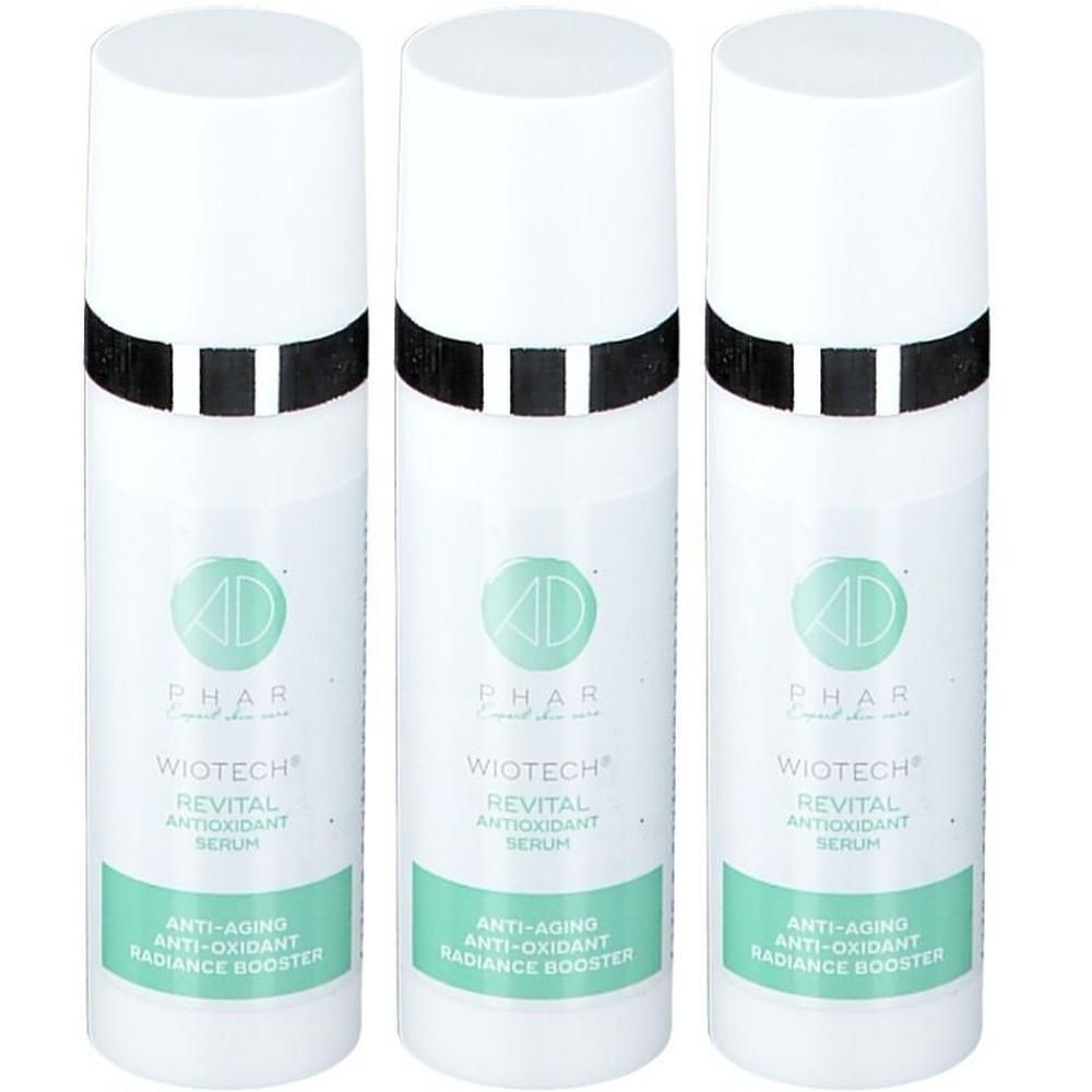 Drie flacons Wiotech Revital Antioxidant Serum met pompdispenser.