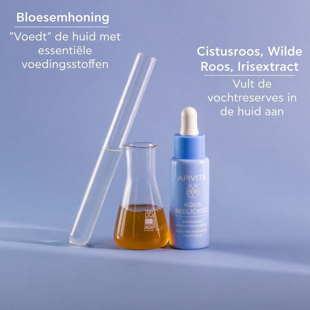 Een blauw flesje met laboratoriumapparatuur, Apivita Aqua Beelicious.