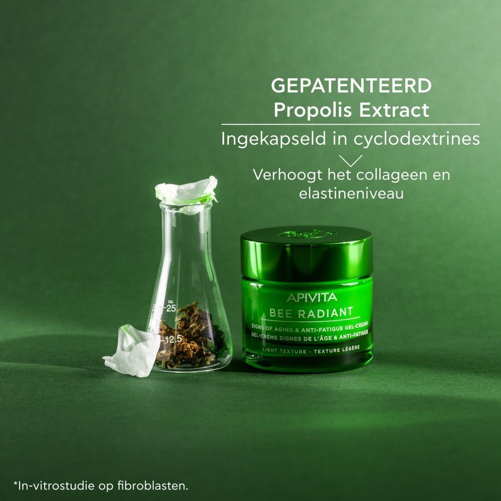 Apivita Bee Radiant potje met gepatenteerd propolis extract in een kolf. Verhoogt collageen en elastine.