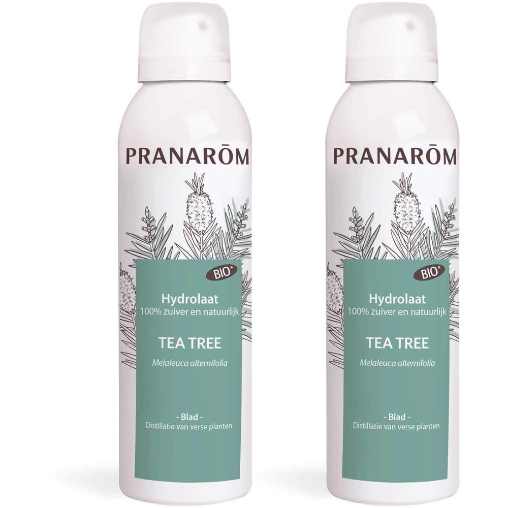 Twee flacons Pranarôm Tea Tree Bio Hydrolaat naast elkaar.