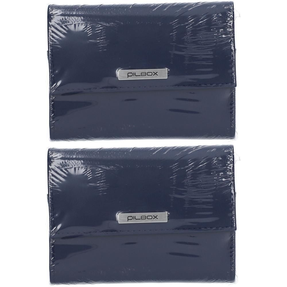 Deux Pilbox bleu marine, chacune emballée sous film plastique, avec un logo argenté.
