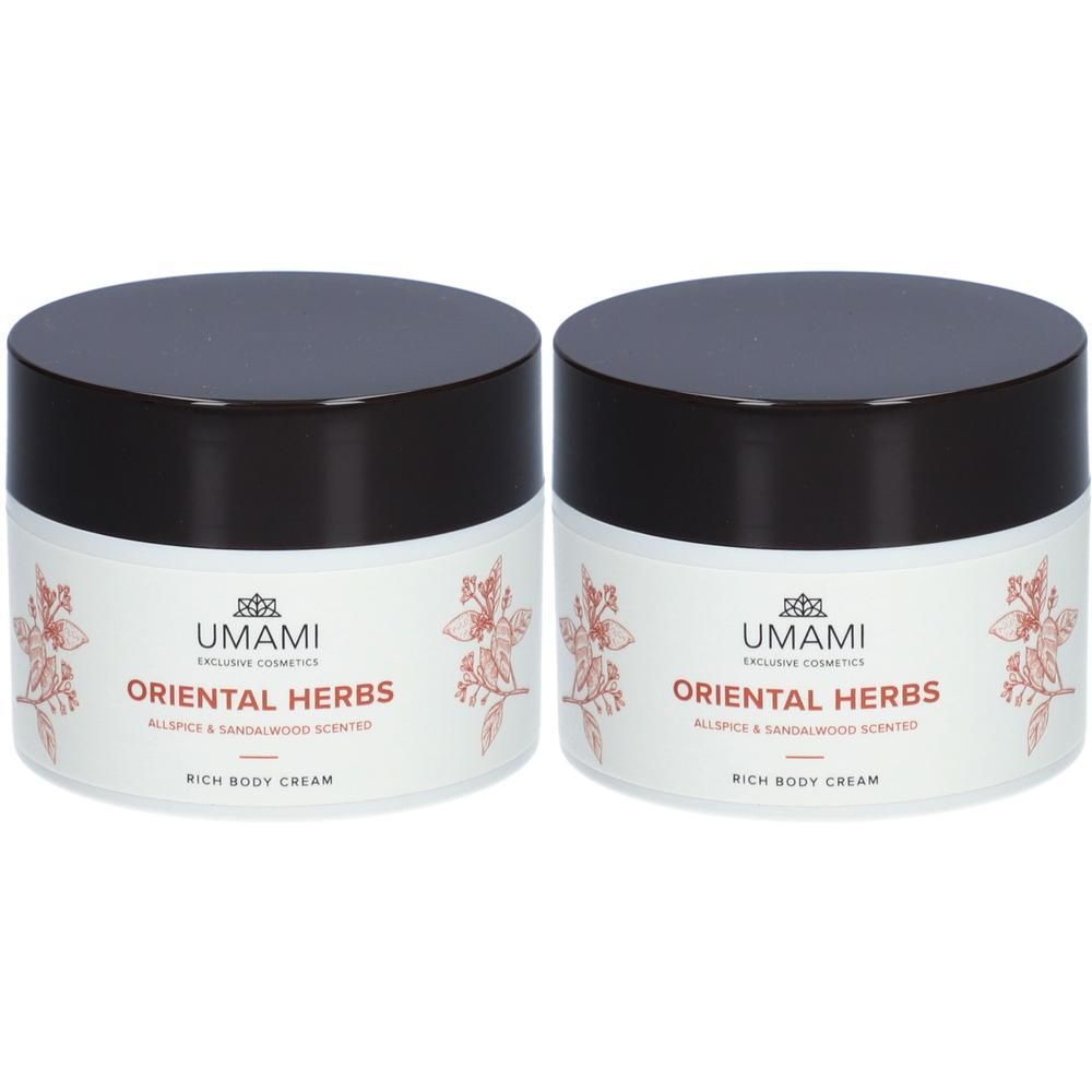Deux pots UMAMI Oriental Herbs Rich Body Cream avec couvercles foncés et design floral.