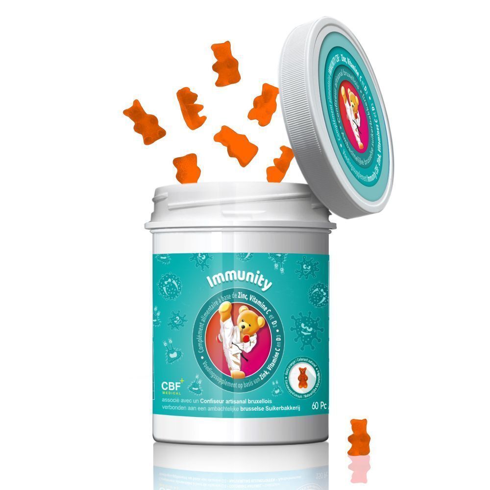Un contenant d'Immunity CBF, complément alimentaire oursons, avec des oursons tombant du pot enrichi en zinc et vitamine C.