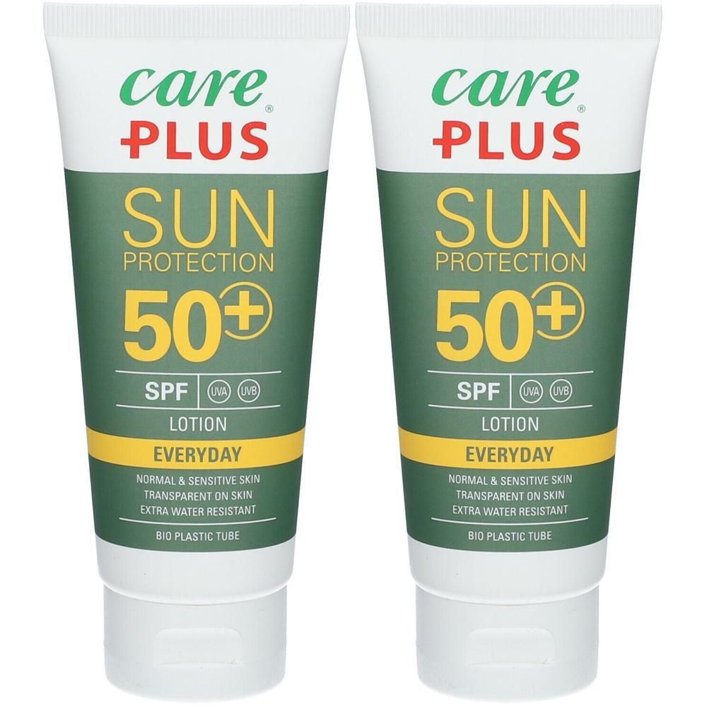 Twee tubes Care Plus Zonnebrandcrème Lotion SPF50+ voor dagelijks gebruik. Voor normale en gevoelige huid.