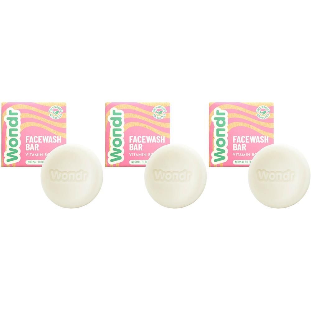 Drie Wondr Vitamin Boost gezichtsreiniger zeepjes met verpakking.
