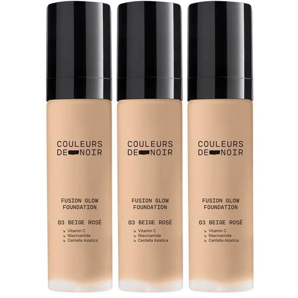 Trois flacons de fond de teint COULEURS DE NOIR Fusion Glow 03 Beige Rosé.