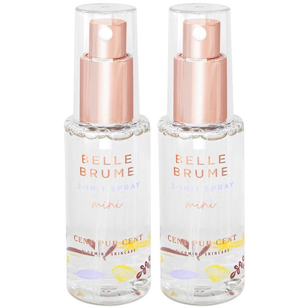 Twee doorzichtige spuitflacons met roségouden pompen en doppen. Tekst: Belle Brume 3-in-1 Spray mini.