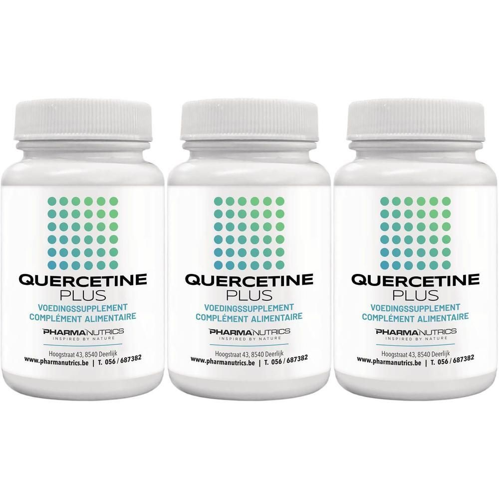 Drie witte potjes met Quercetine Plus voedingssupplementen. Elk potje heeft een etiket met een groen en blauw puntpatroon.