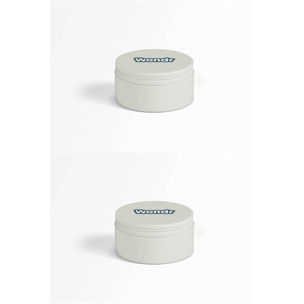 Witte pot met het logo 'Wondr' op het deksel.