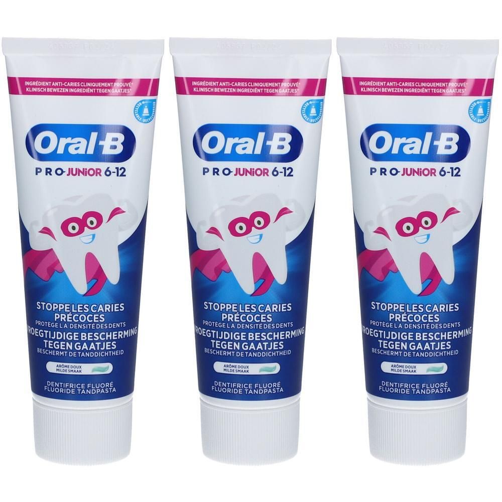 Trois tubes de dentifrice Oral-B Pro Junior 6-12 avec illustration de dent enfantine.