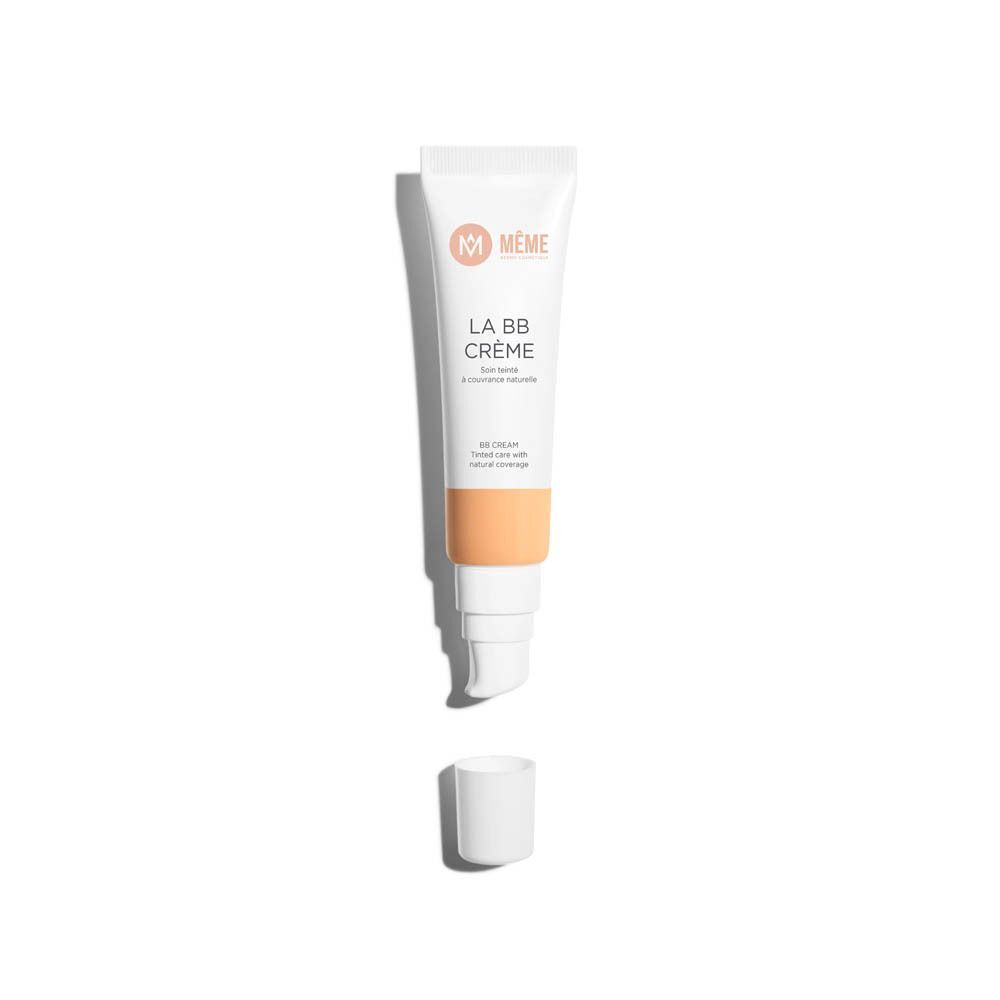 Een tube Même BB Crème, geopend, met zichtbare pompdosering.