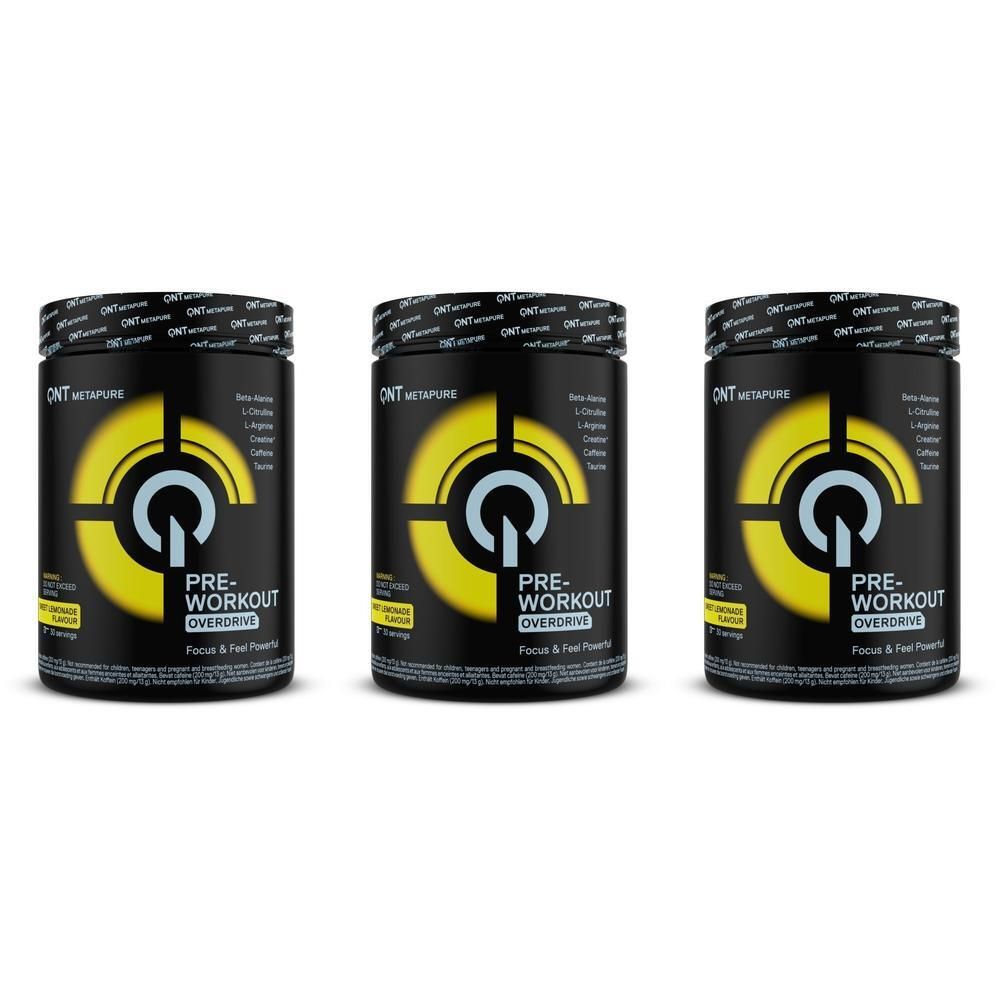 Drie potten QNT Metapure Pre-Workout Overdrive met geel logo en zwart etiket.