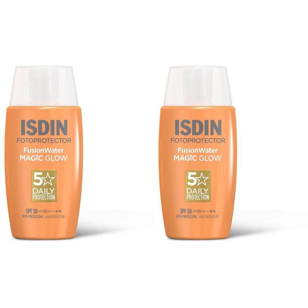 Twee flacons ISDIN Fusion Water Magic Glow SPF50 zonnebrandcrème.