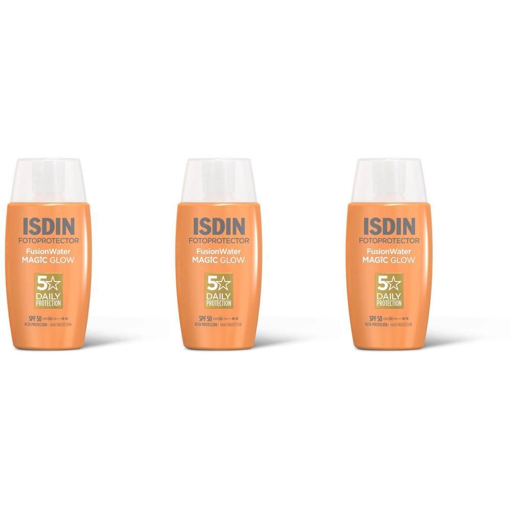 Drie flacons ISDIN Fusion Water Magic Glow SPF50, oranje verpakking, transparante dop.