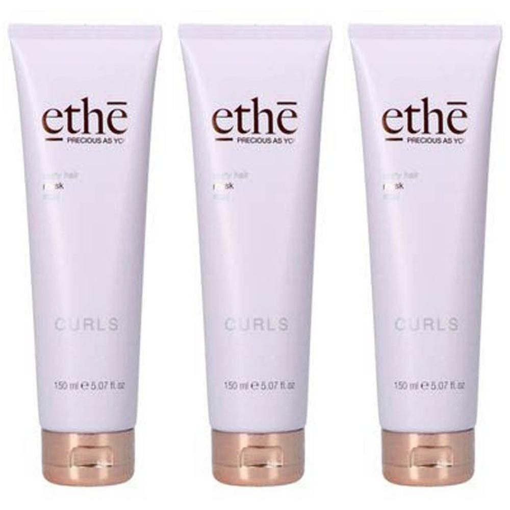 Drie witte tubes met gouden dop, opschrift "ethe CURLS".