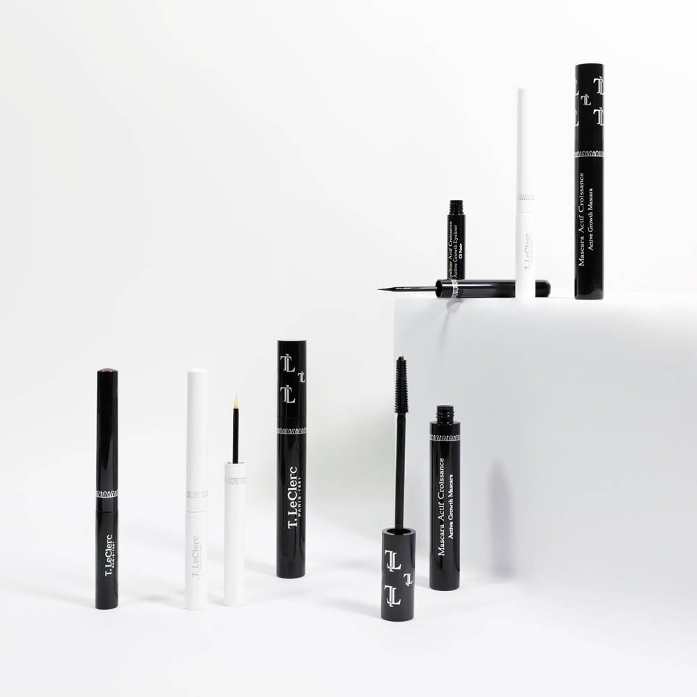Plusieurs articles de cosmétiques T.LeClerc, incluant mascara et eye-liner.
