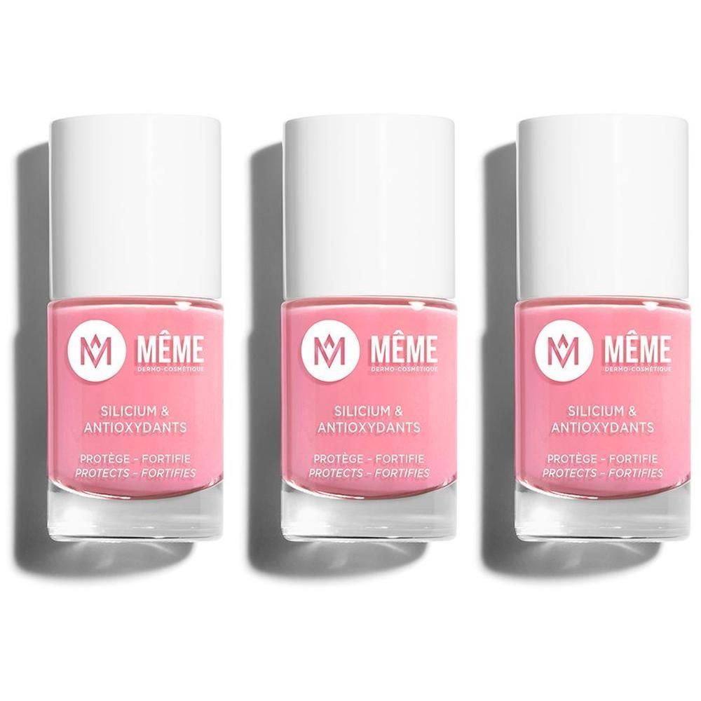 Drie flesjes roze nagellak met witte dop. Merk MÊME.