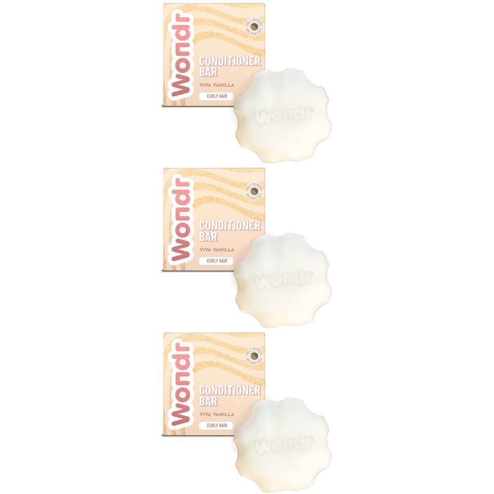 Trois barres de conditionneur Wondr Viva Vanilla en forme de fleur avec emballage.