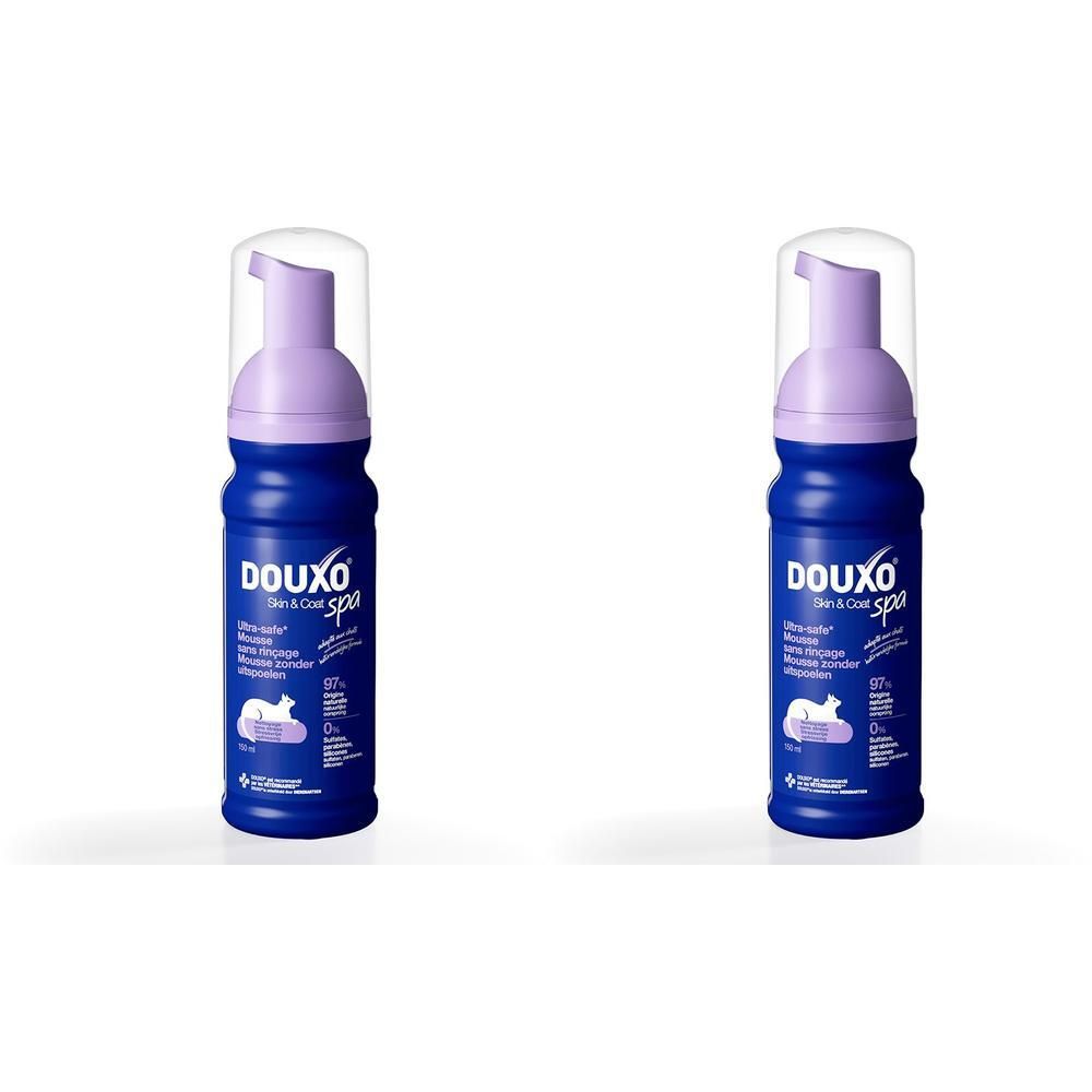 Deux flacons de Douxo Spa Mousse Ultra-Sûre sans rinçage.