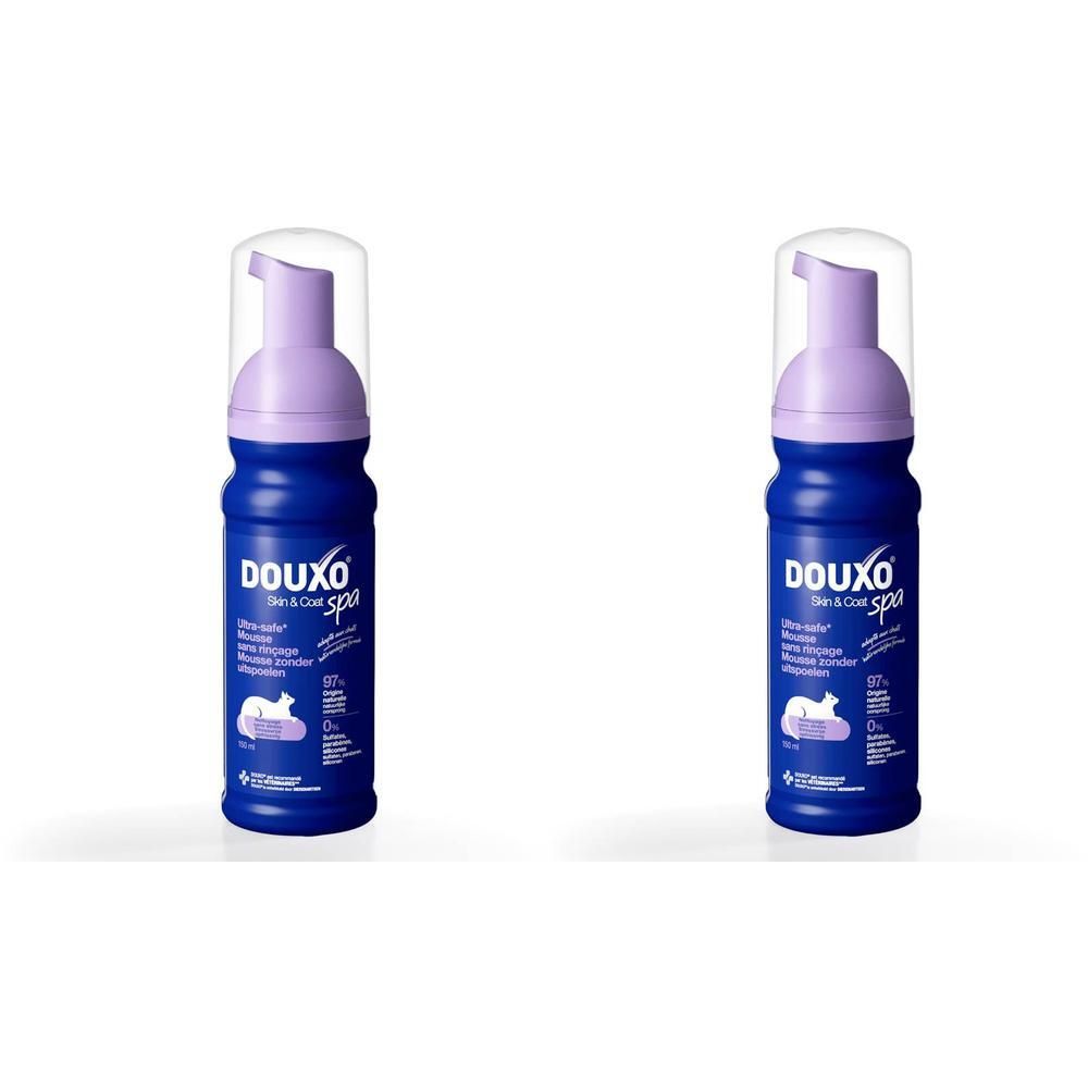 Twee flacons Douxo Spa Ultra-Safe Mousse zonder spoelen.