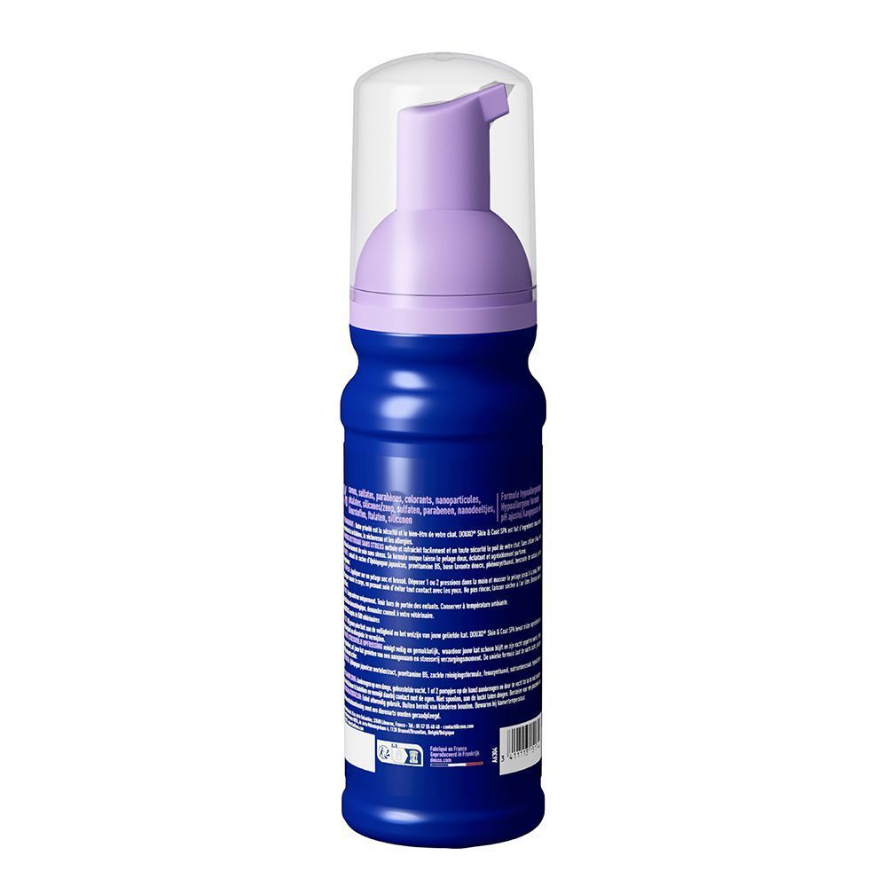Arrière d'un flacon de Mousse Douxo Spa avec étiquette.
