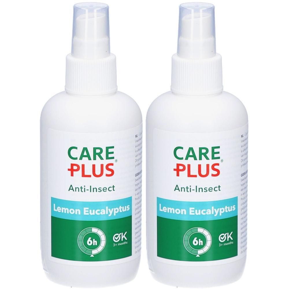 Deux flacons de spray anti-insectes Care Plus Lemon Eucalyptus avec tête de pulvérisation.